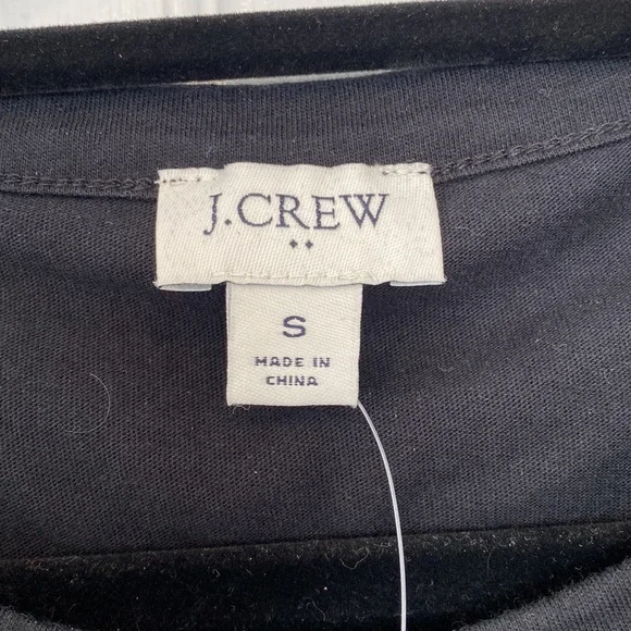 HP 🥳 NWT J. Crew top with eyelet ruffle on bottom - Picture 4 of 7